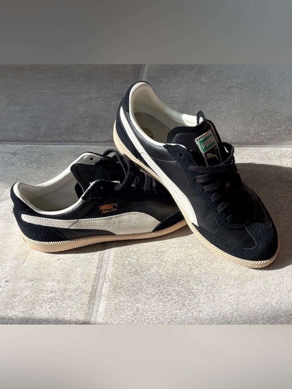 Puma Men's Black & Cream Suede Low-Top Sneakers